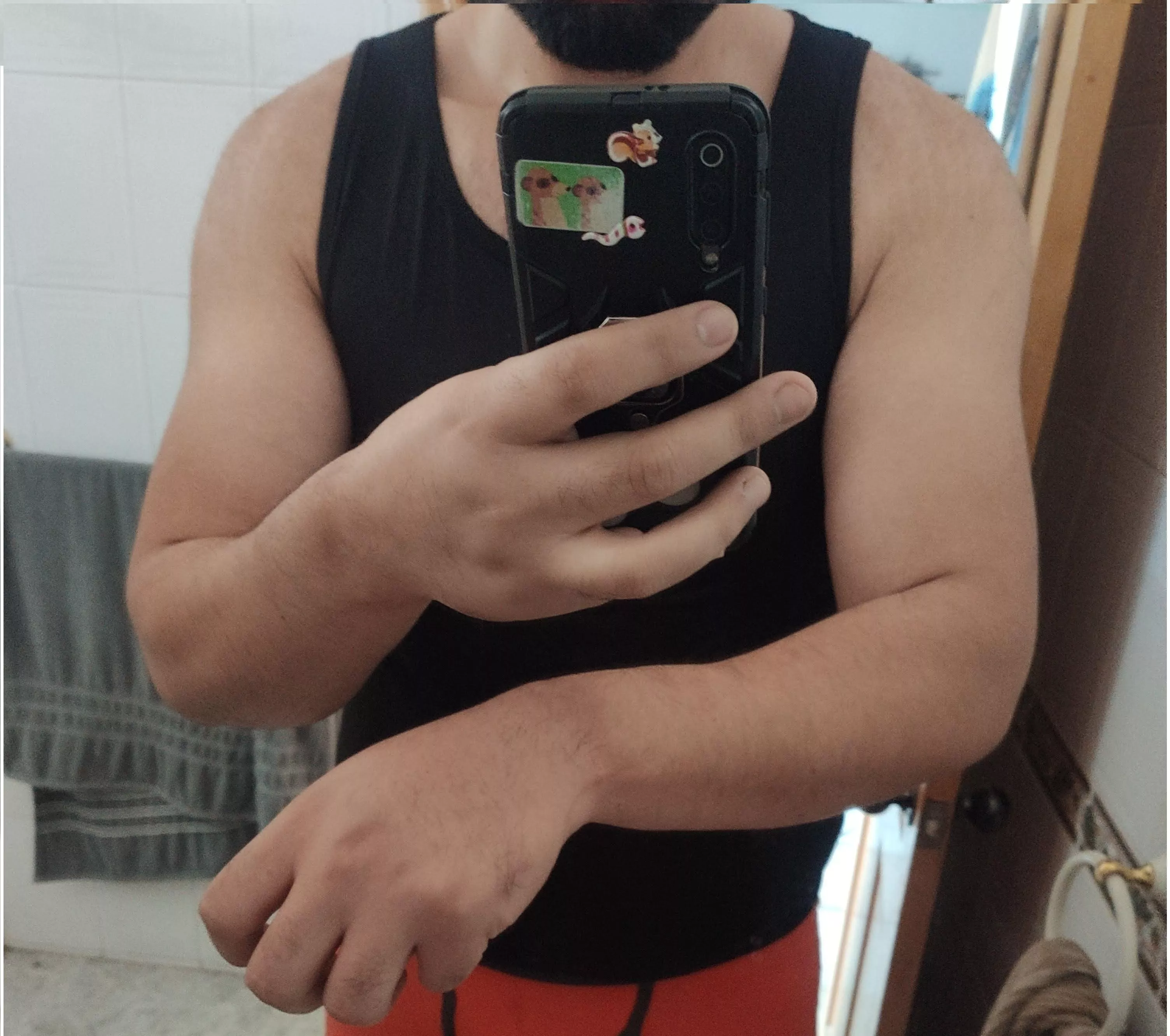 I've recently lost a lot of weight and today I felt good about how my arms look. I hope I took a good photo. posted by LonzDoe