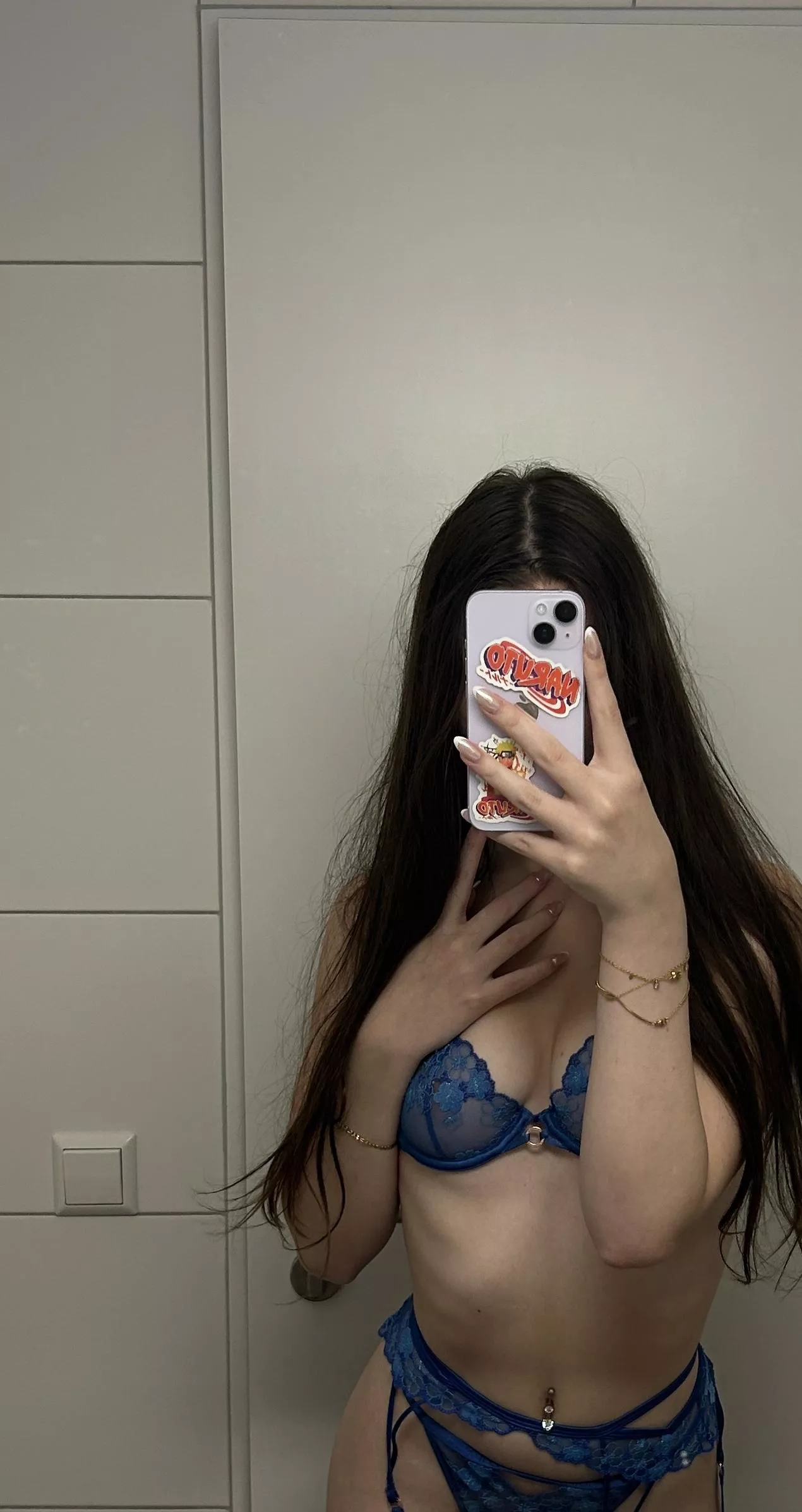 Tell me the first word you think when you see my body.. posted by Haleytd