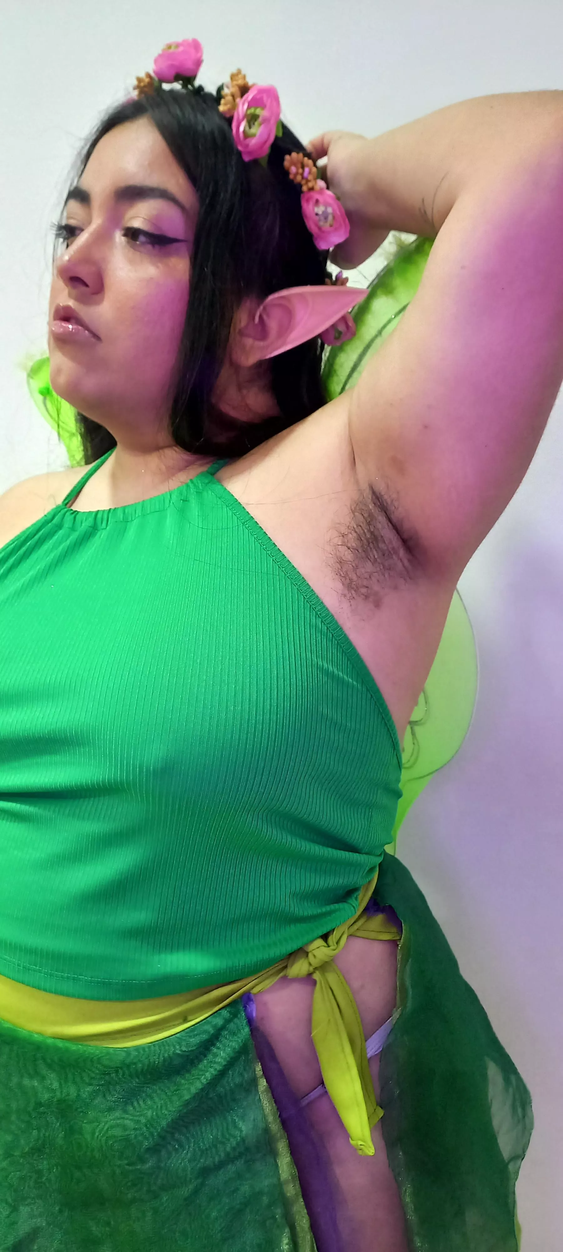 This naughty fairy has hairy armpits 🧚‍♀️ posted by _littlecherryyy