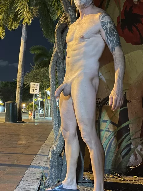 Waiting on a friend by ThongManAL