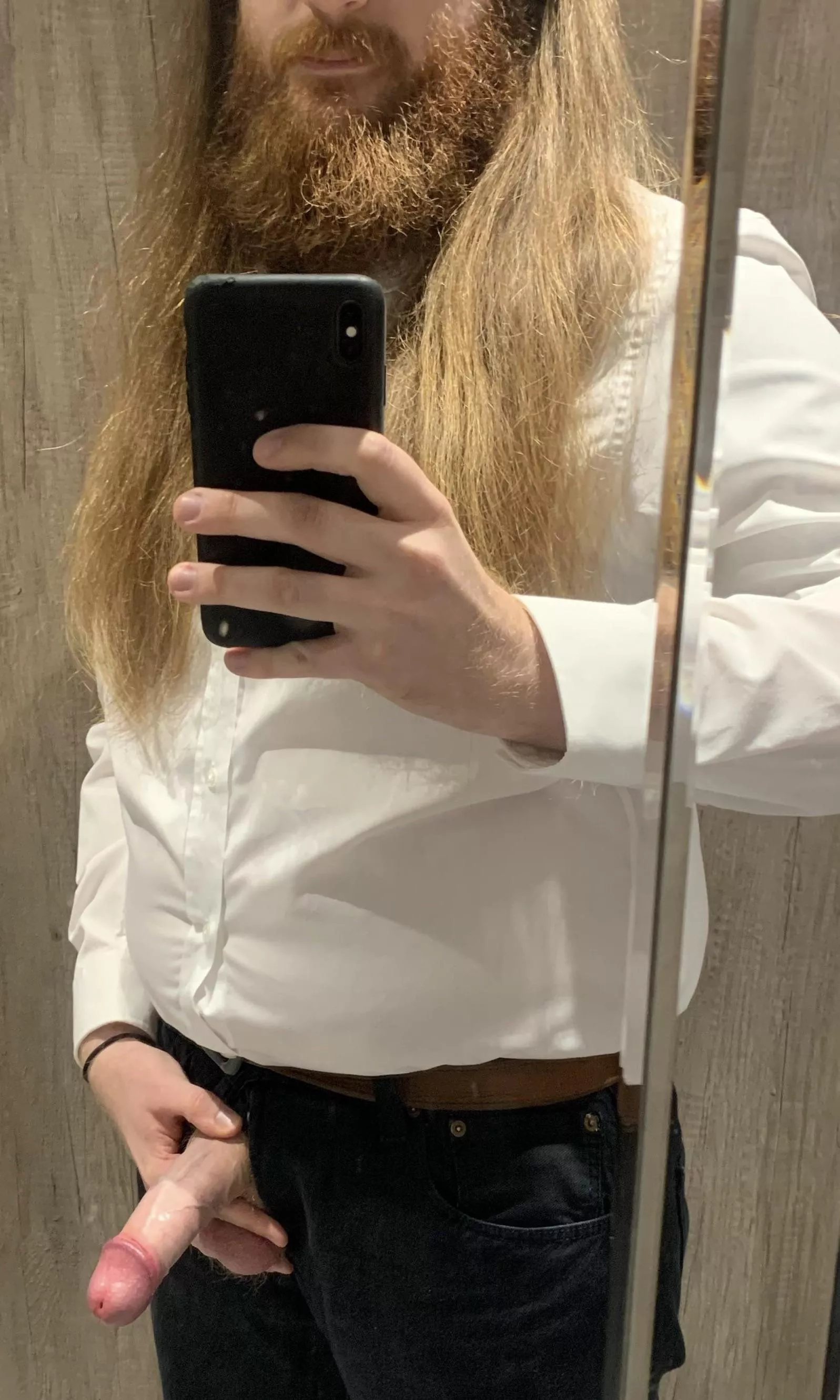 [28] All dressed up and nowhere to go posted by FuzzyLover_69