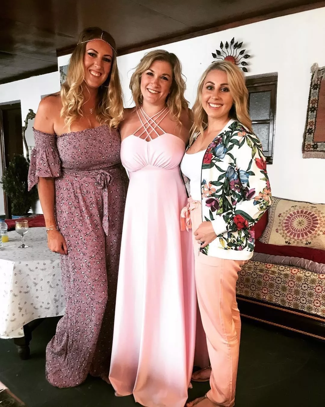 [3] Blondes posted by rubber_duck16