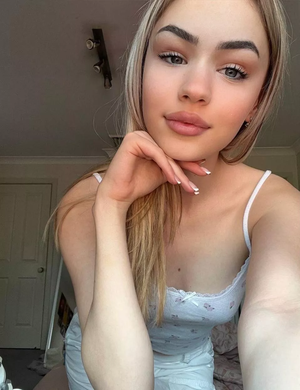 Cutest blonde you can find :) posted by doll_eyesblue