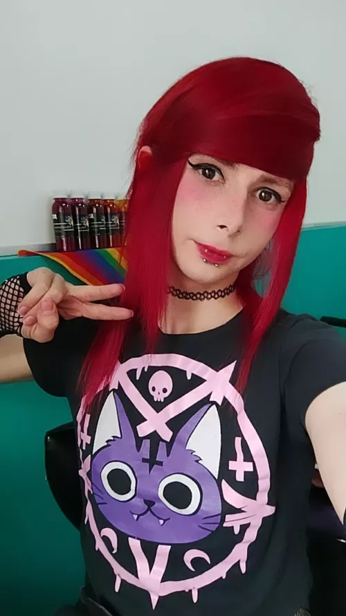 Do I look femme enough? 👉👈 by LittleHornyIncubus