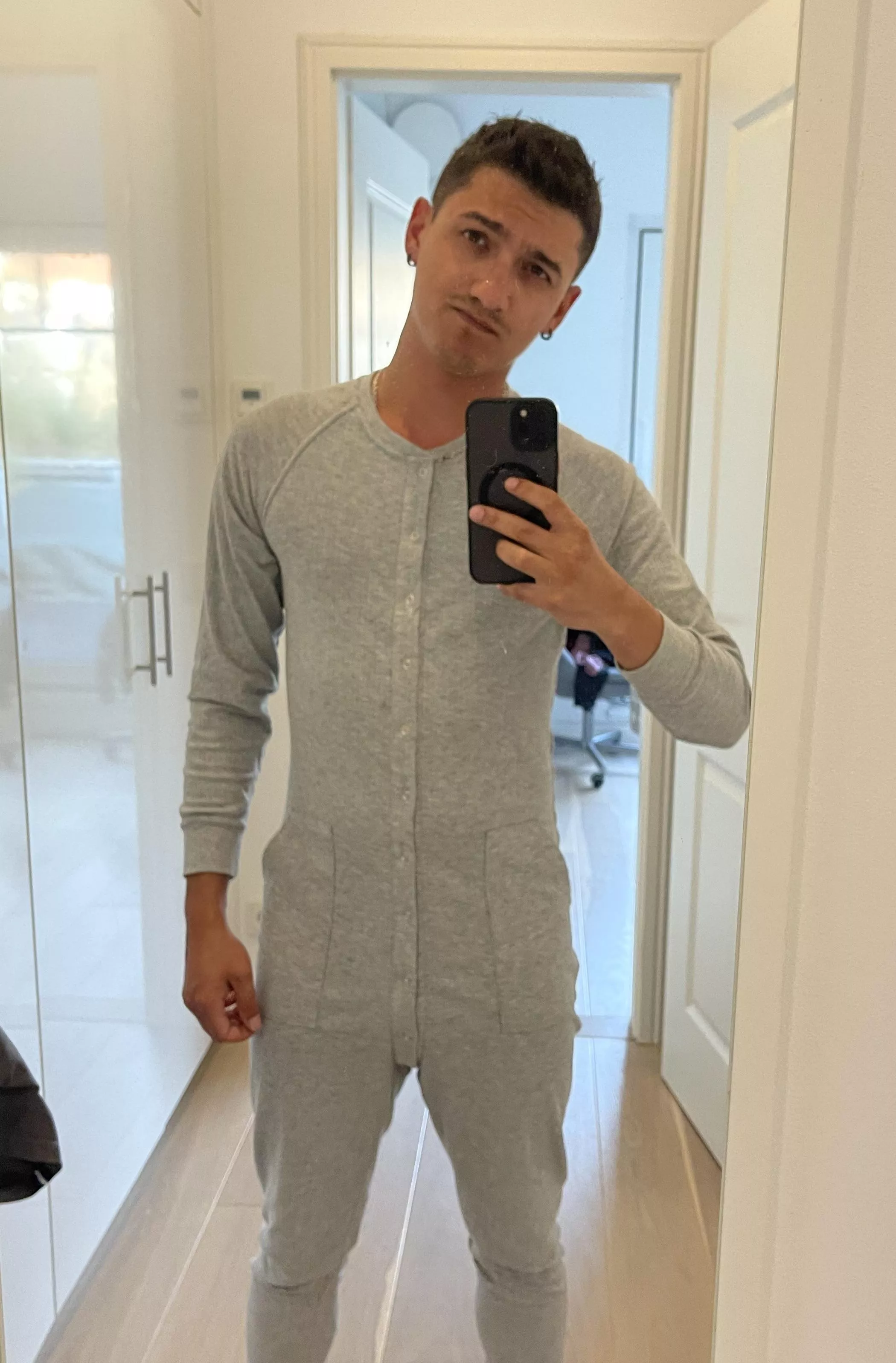 Getting cold around here. How’s the weather at your place? 😁 posted by Lukianus