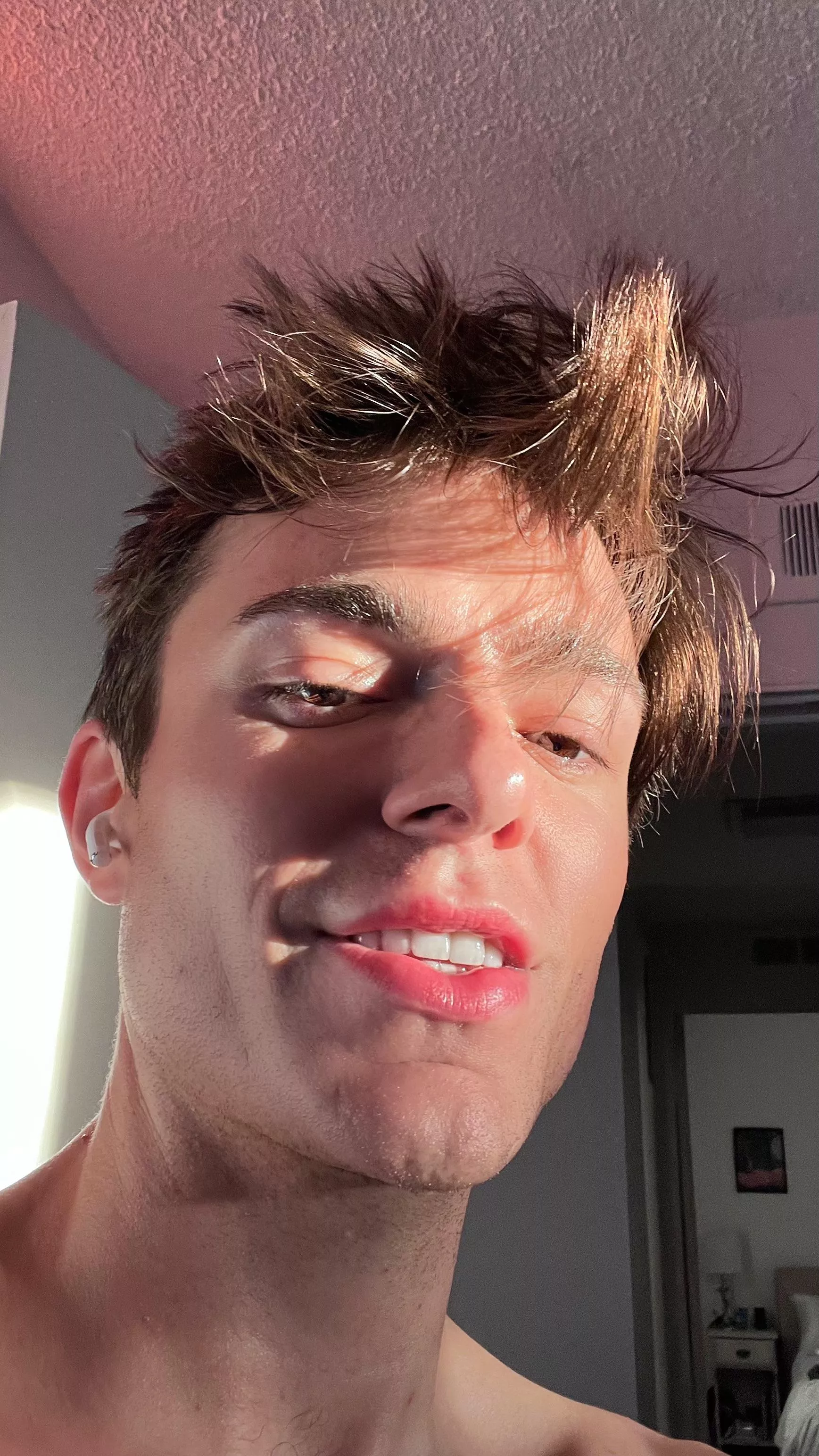 hi reddit, its been a while :) posted by ThatSimYouKilled