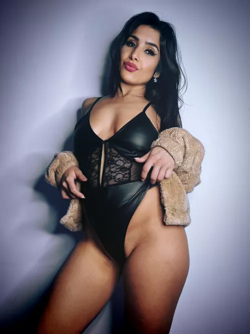 i feel like leather makes me sexier. What do you think? by Fenennel