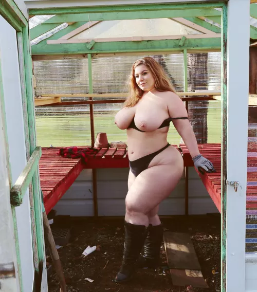 London Andrews by evenflow_2991