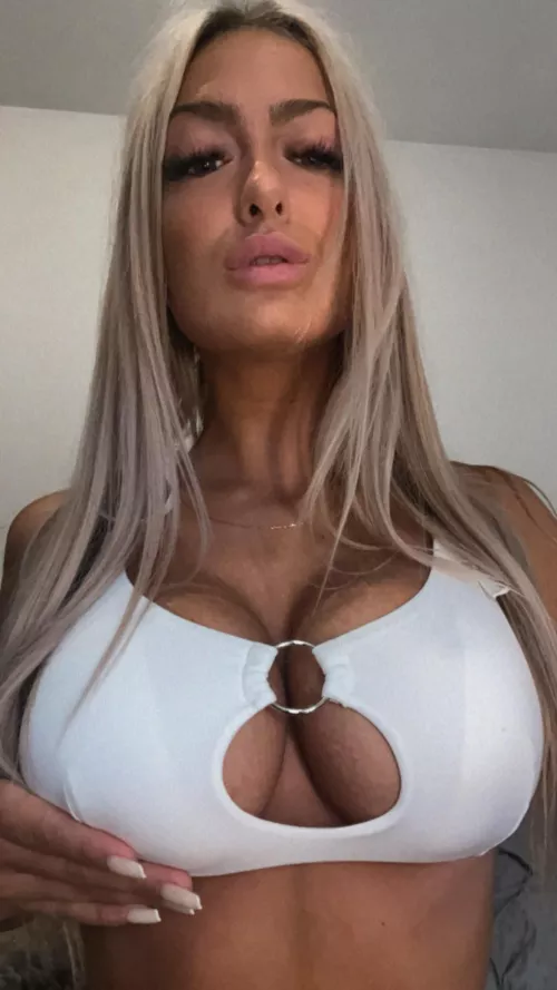 Should I go brunette or stay blonde? by EliteScrum