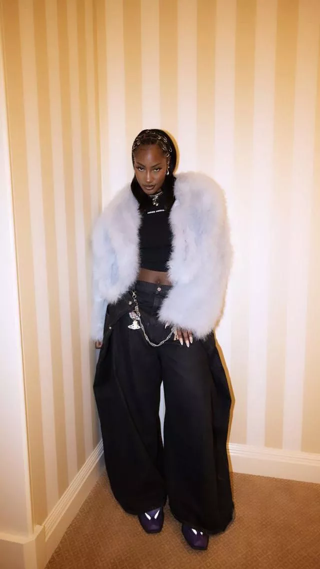 Tems posted by OVOyoungozzy