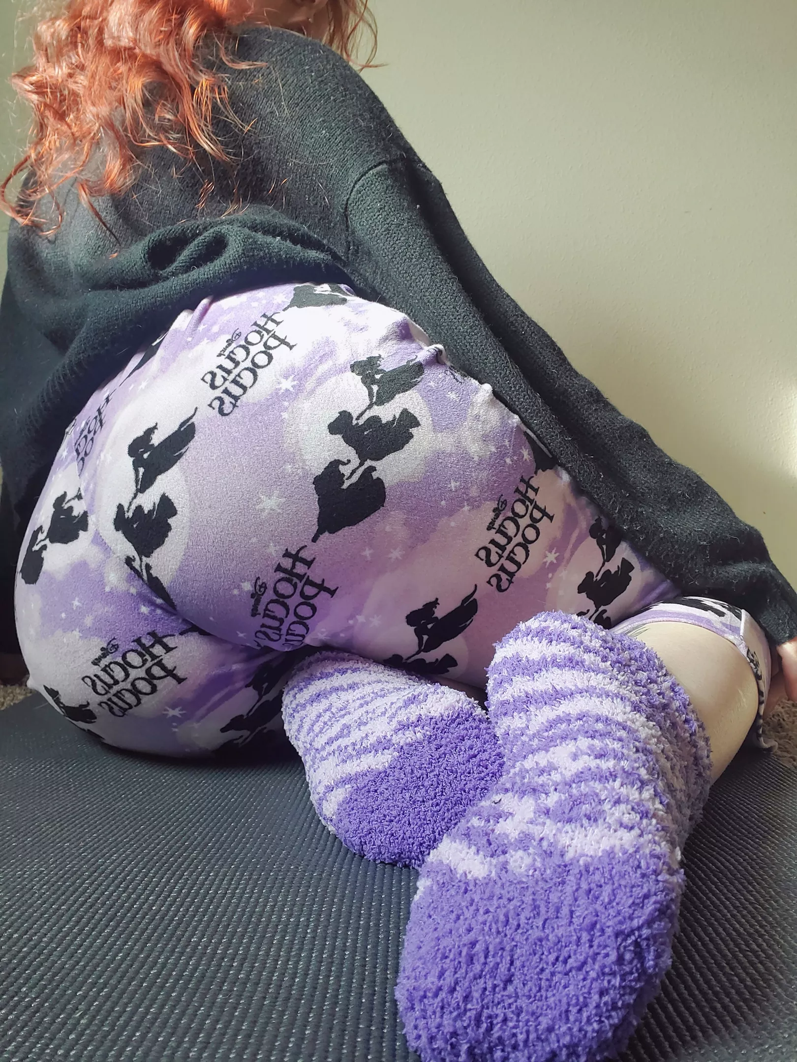 These socks will keep you warm when it starts getting chilly [Selling] posted by MistressMagic