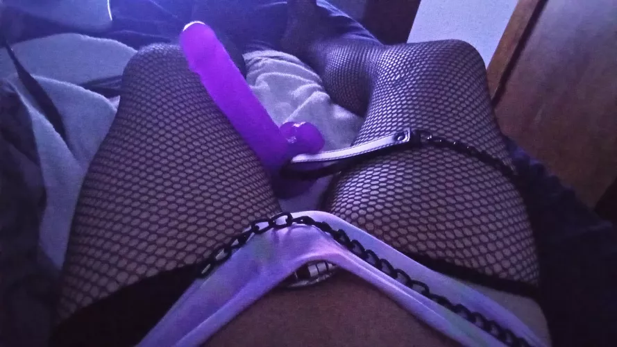 Yes, the leash is attached to my cage ;) by Jennigirl1996