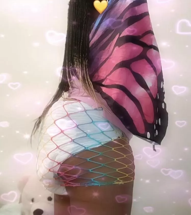 Are you in love with a pretty (diapered) rave girl? ❤️✨ I’m back 🫢 posted by Ciaopupp