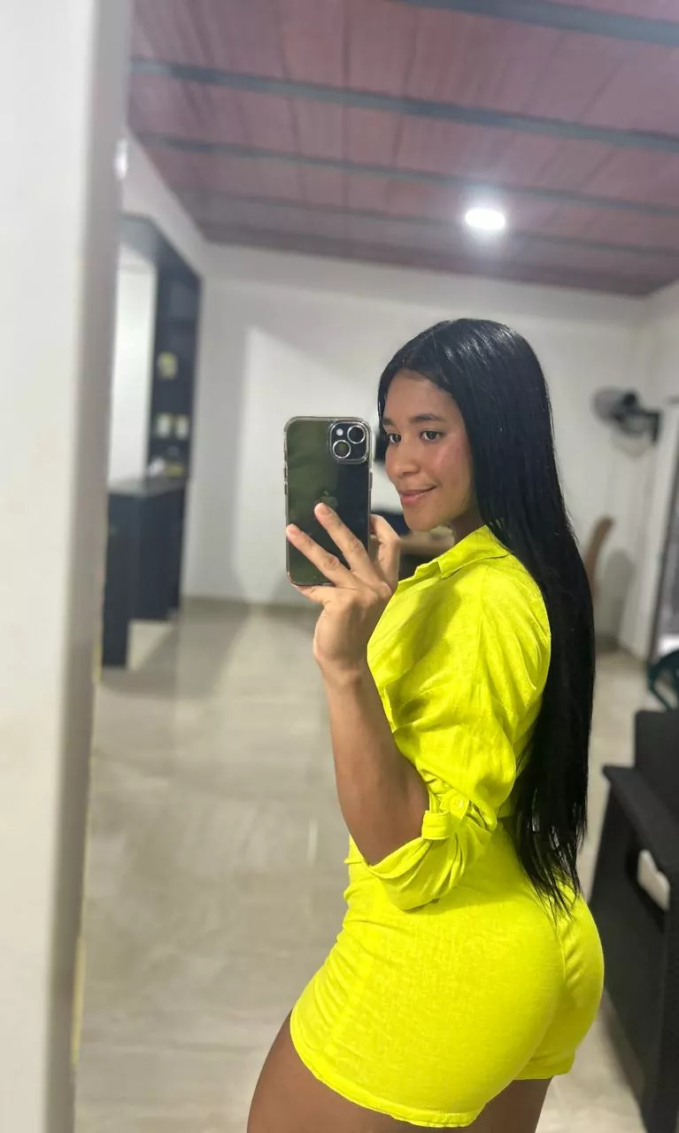 Can I be your little sunshine? With this dress I'm pretty close to it posted by maggiefrisch