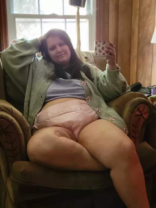 Cozy Sunday Squishy Bottom by Outrageous-Refuse940