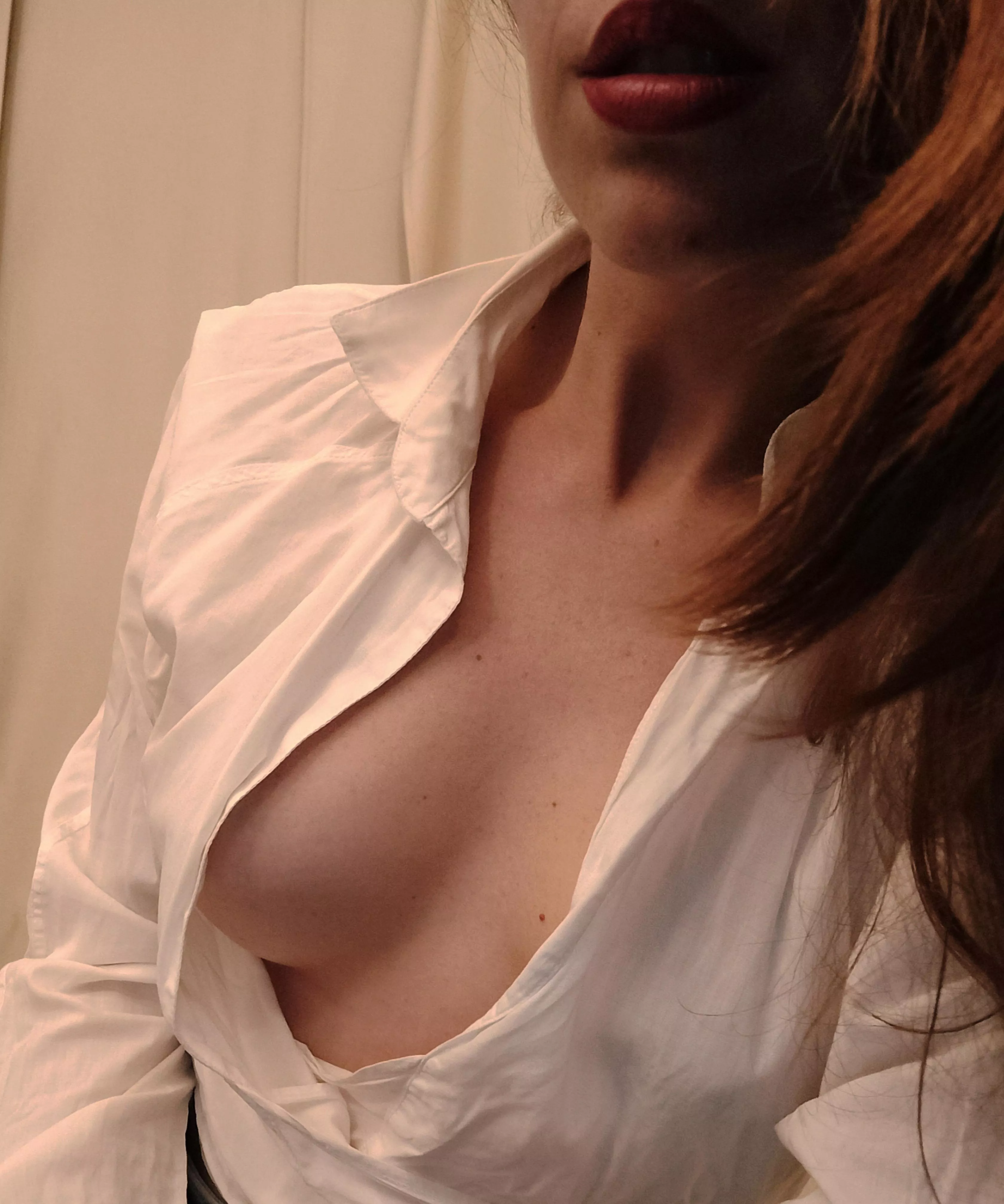 Describe my blouse in one word posted by Deliciouxxly_PH