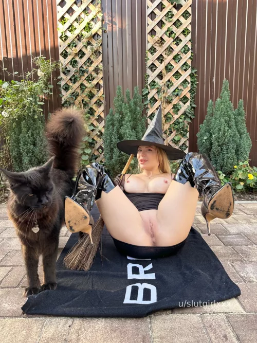 do you like my pussy or ass hole? by slutgirlxxx