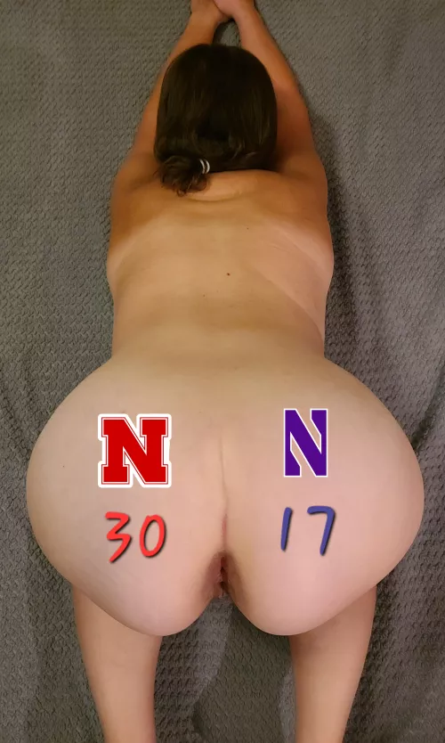Guess the score! by huskerhotwife90