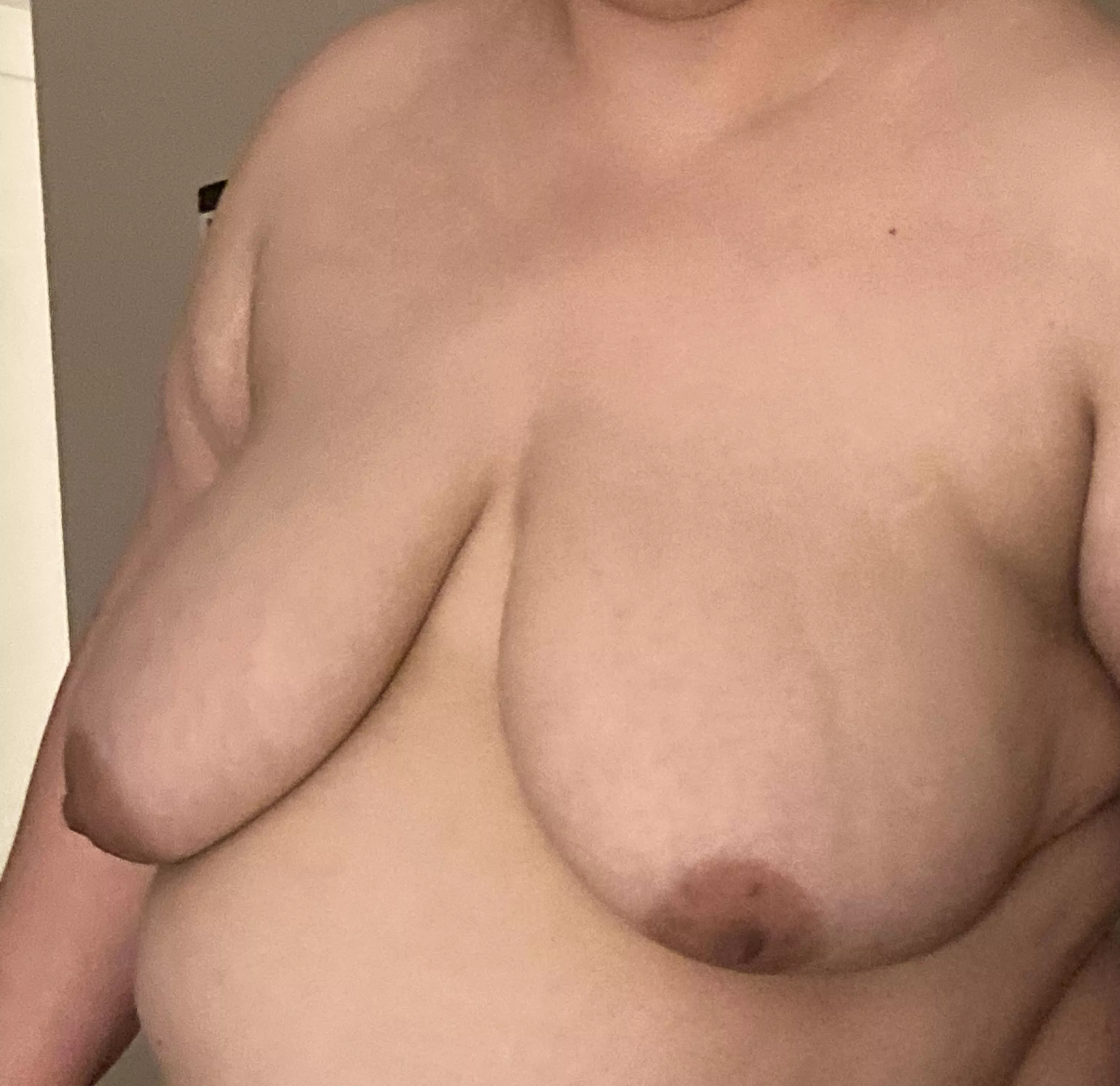 I just need someone to play with my tits. posted by kikr1c3s