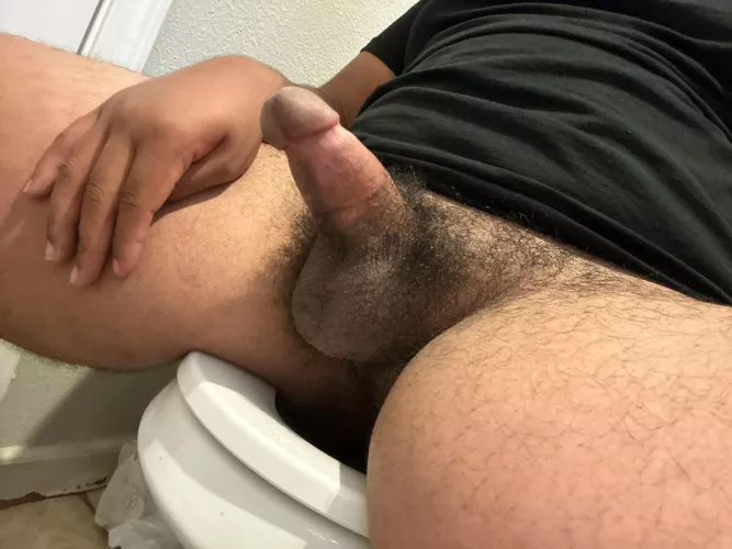 I need someone to jerk with😏 by [deleted]