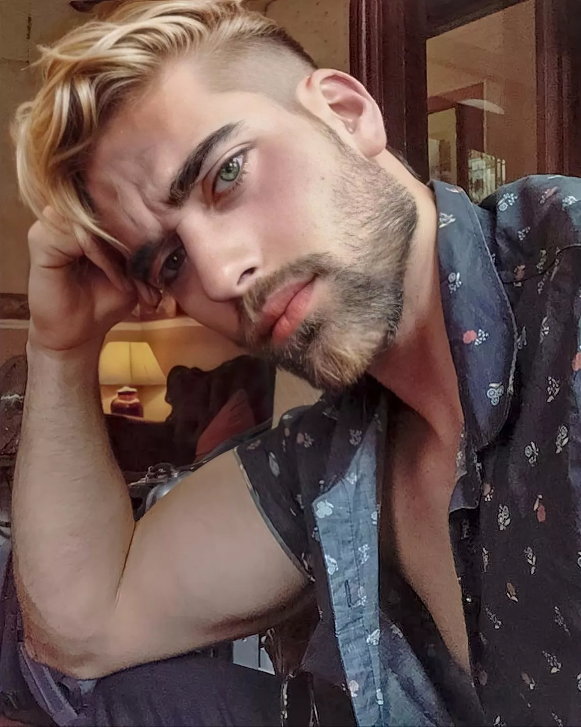 I regret dying my hair. I look like a fckboy. I'll post a pic before I hack it all away. 😂 So I'm only 99.4566838573355774423676888300381258996668482% feeling good about myself. posted by Lorenzo7891