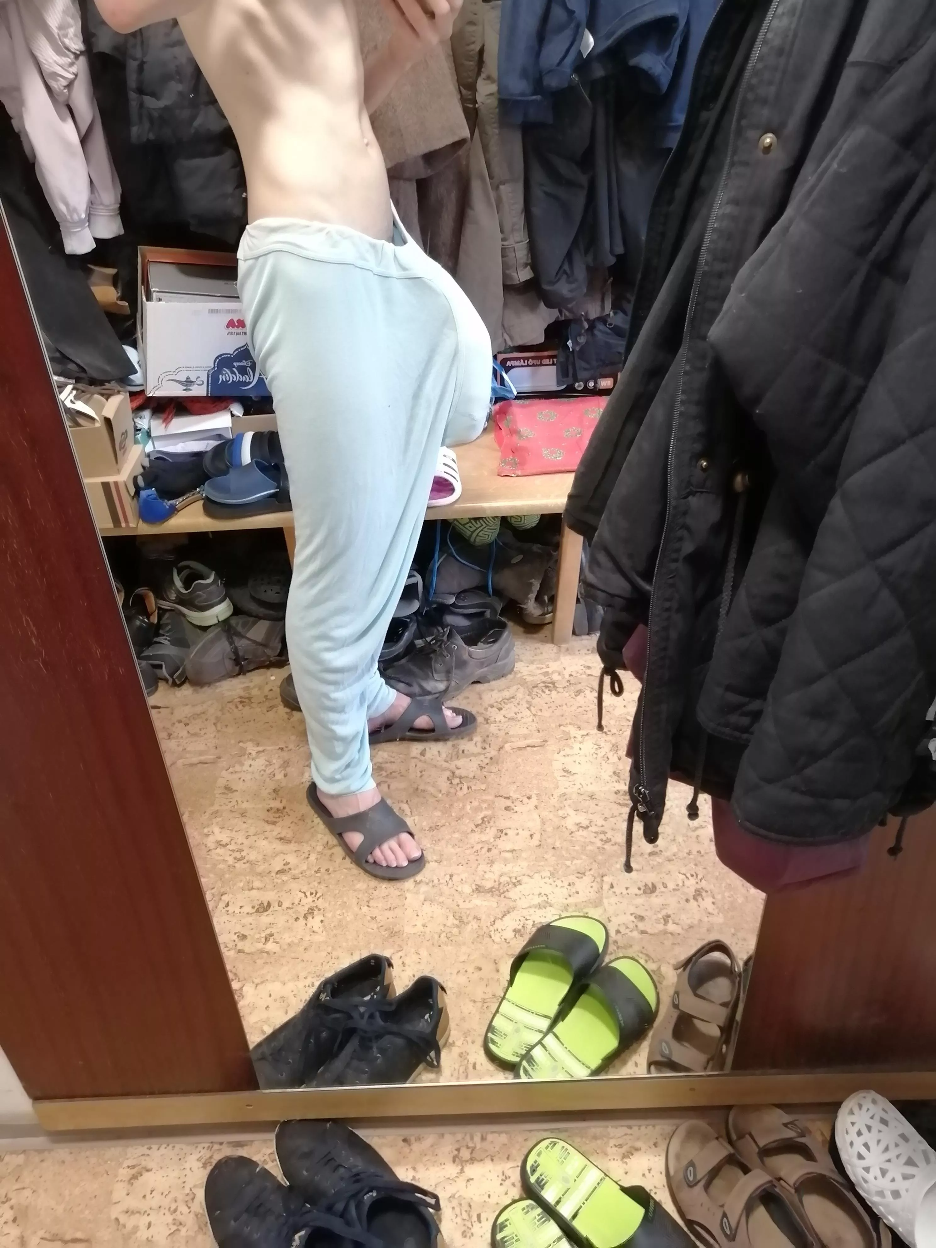 I'm just bulging here... posted by hunghunghungboy