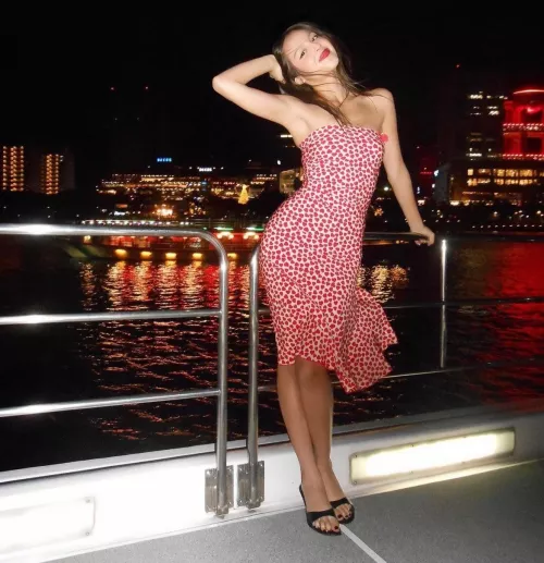 I’m so horny for an Olivia Rodrigo Bi goon sesh by biigdickjay36