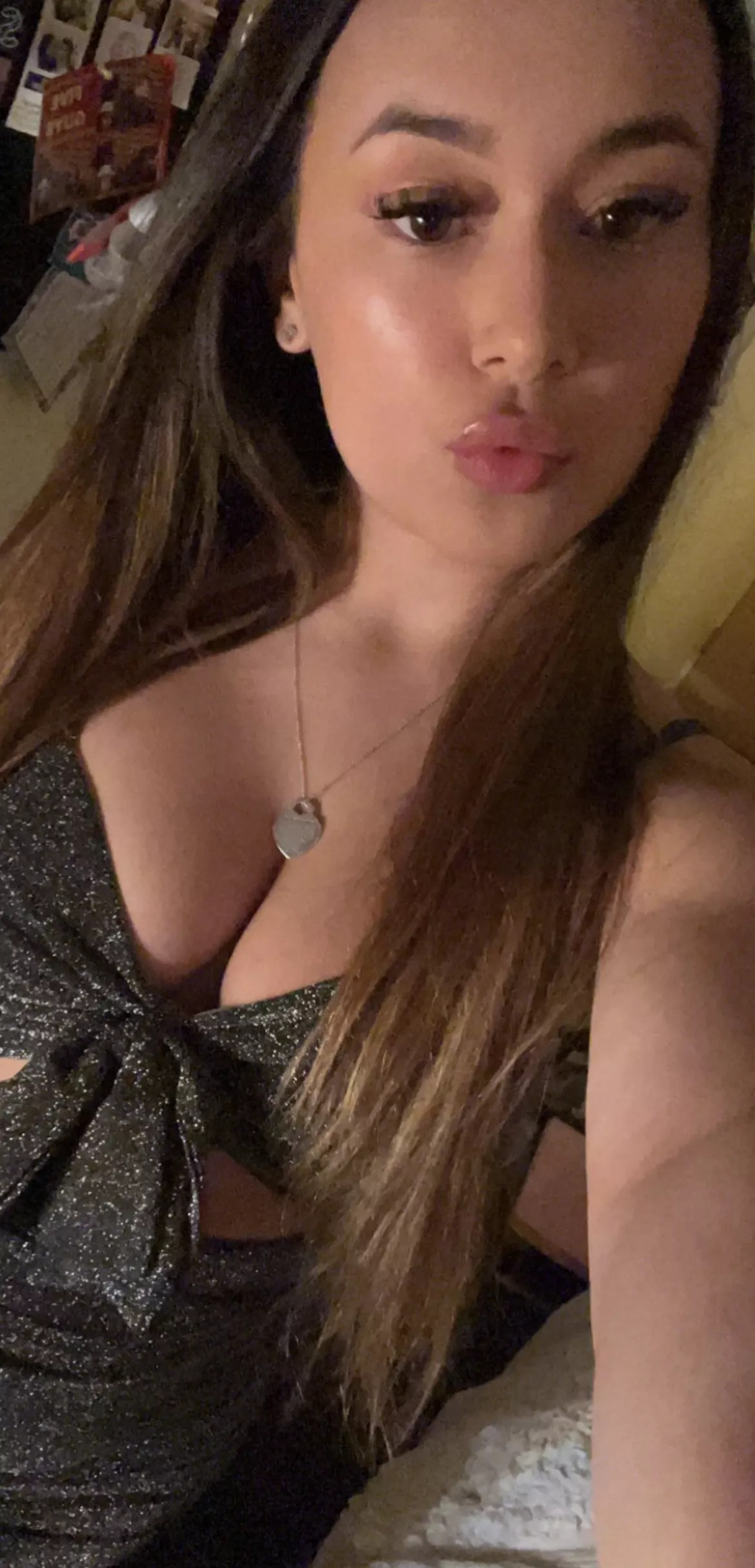 IUTR posted by Mia6155