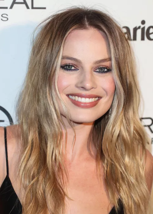 Margot Robbie by rockyfortino