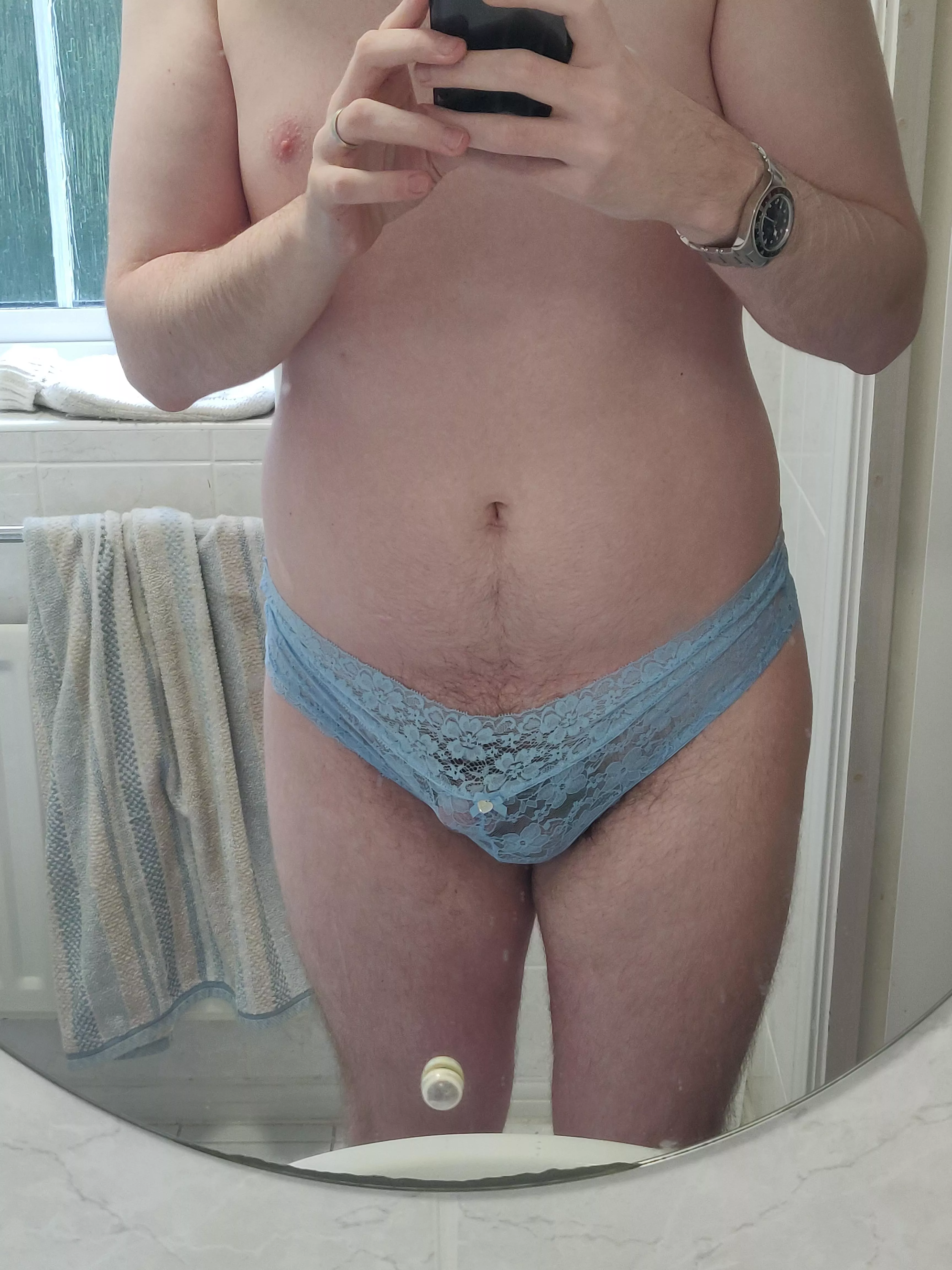 Need a boyfriend! 💞 posted by Alternative-Dish445