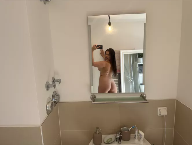 the mirror shows my best side by angelicHomo148