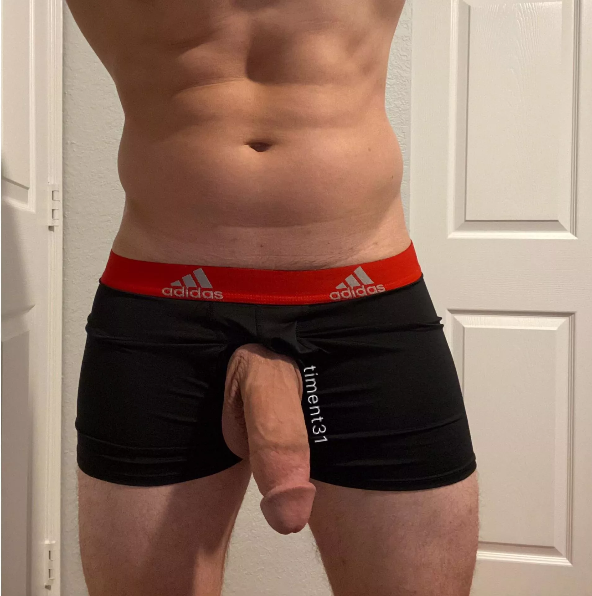 31 M Well hung fit bull visiting NYC Midtown Manhattan this week and can host posted by timent31