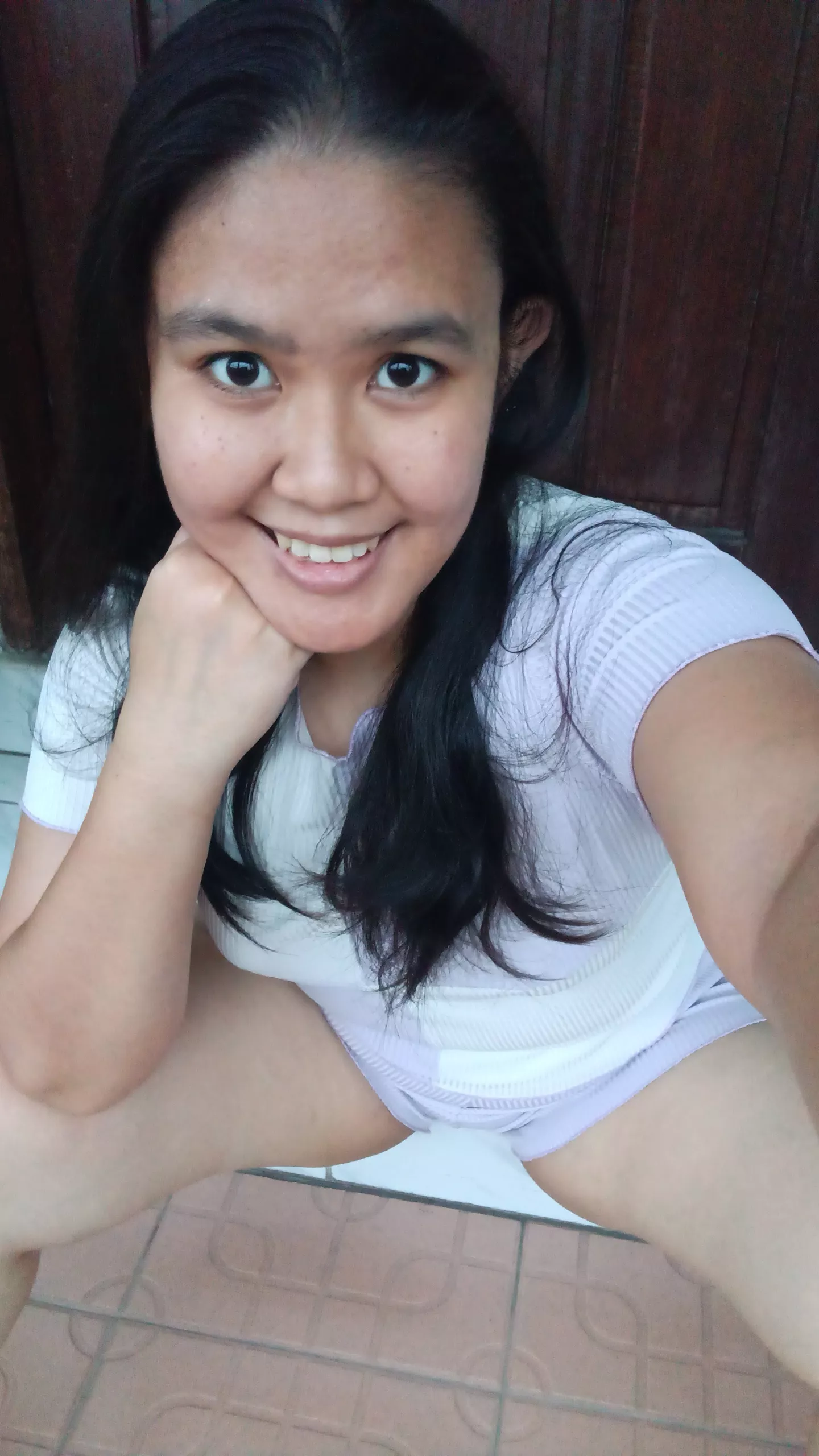 Dark Hair and Eyes posted by Acel32