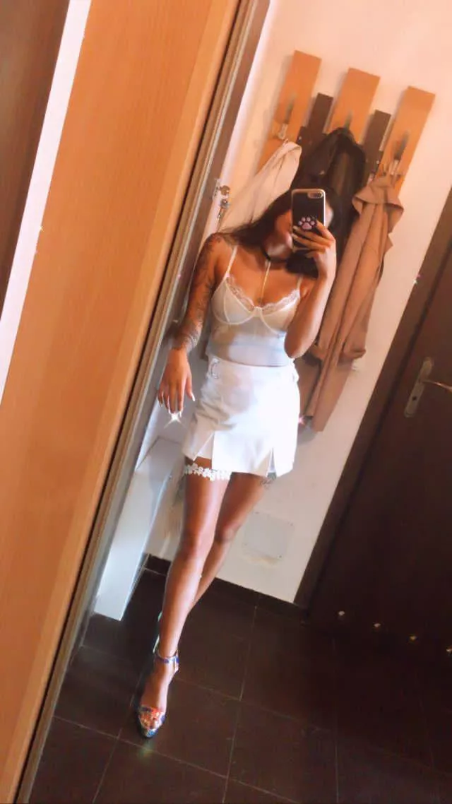 Do I look like your classy dream girl? posted by Top-Stable-6585