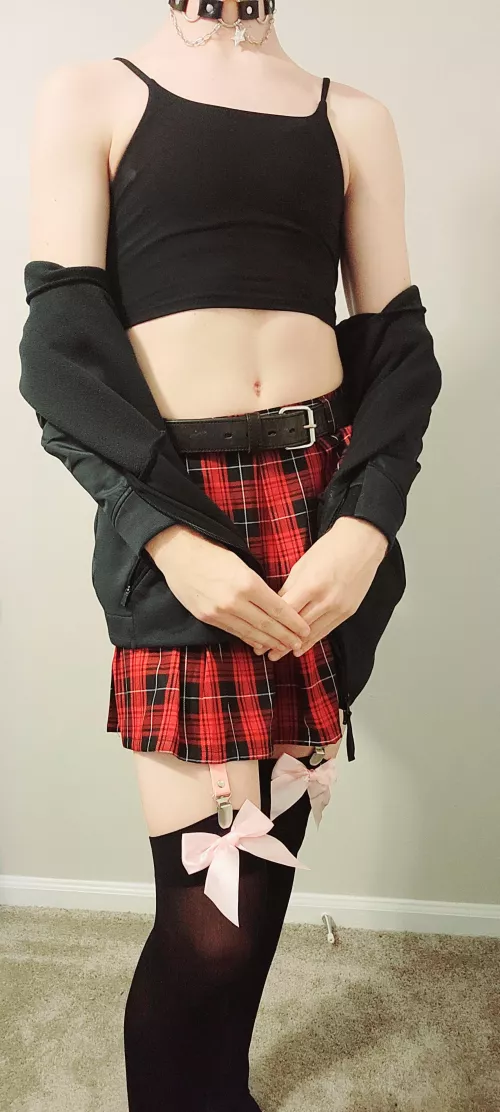 Feeling cute today, I love my skirt by Sub_Boy_2004