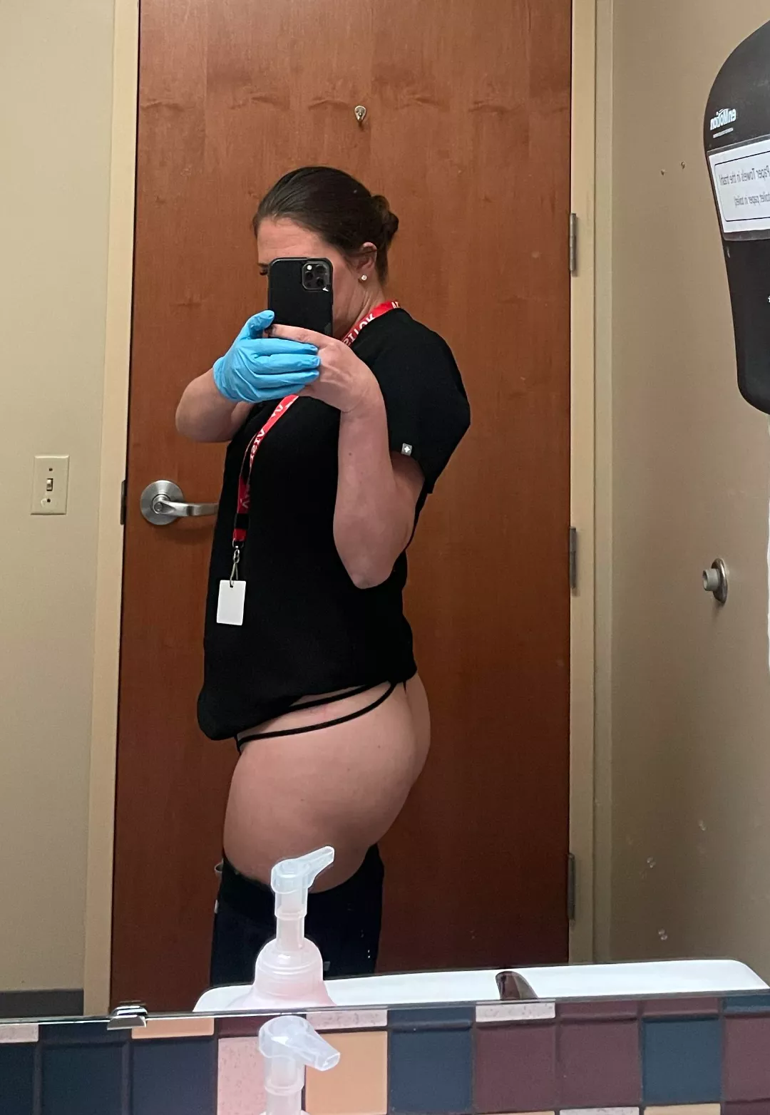 Gotta be quick quick, it doesn't lock posted by mysteriousone1050