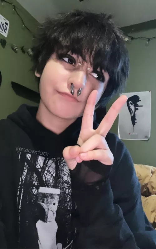 hai [: 🖤 by meowclock