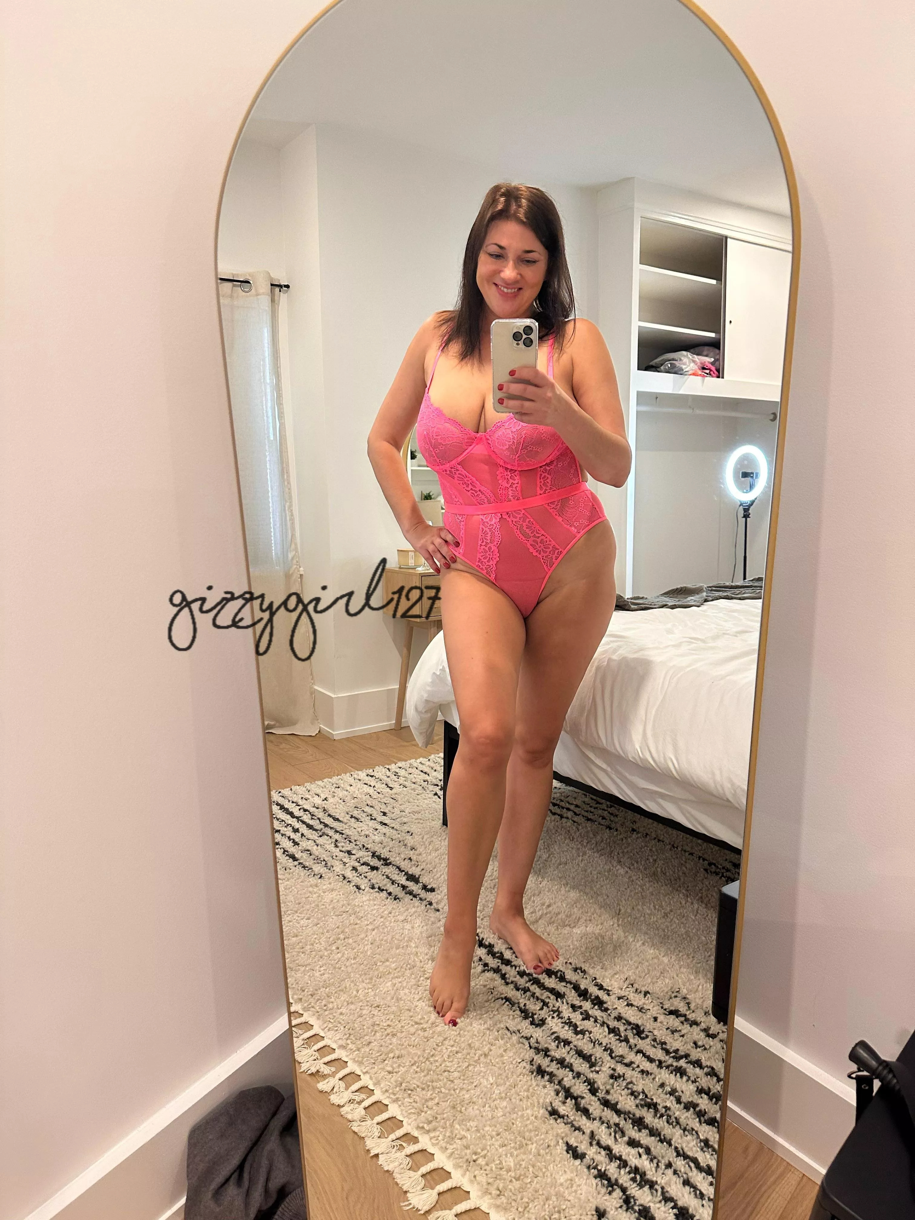 Happy Tuesday! Feeling flirty posted by Gizzygirl127