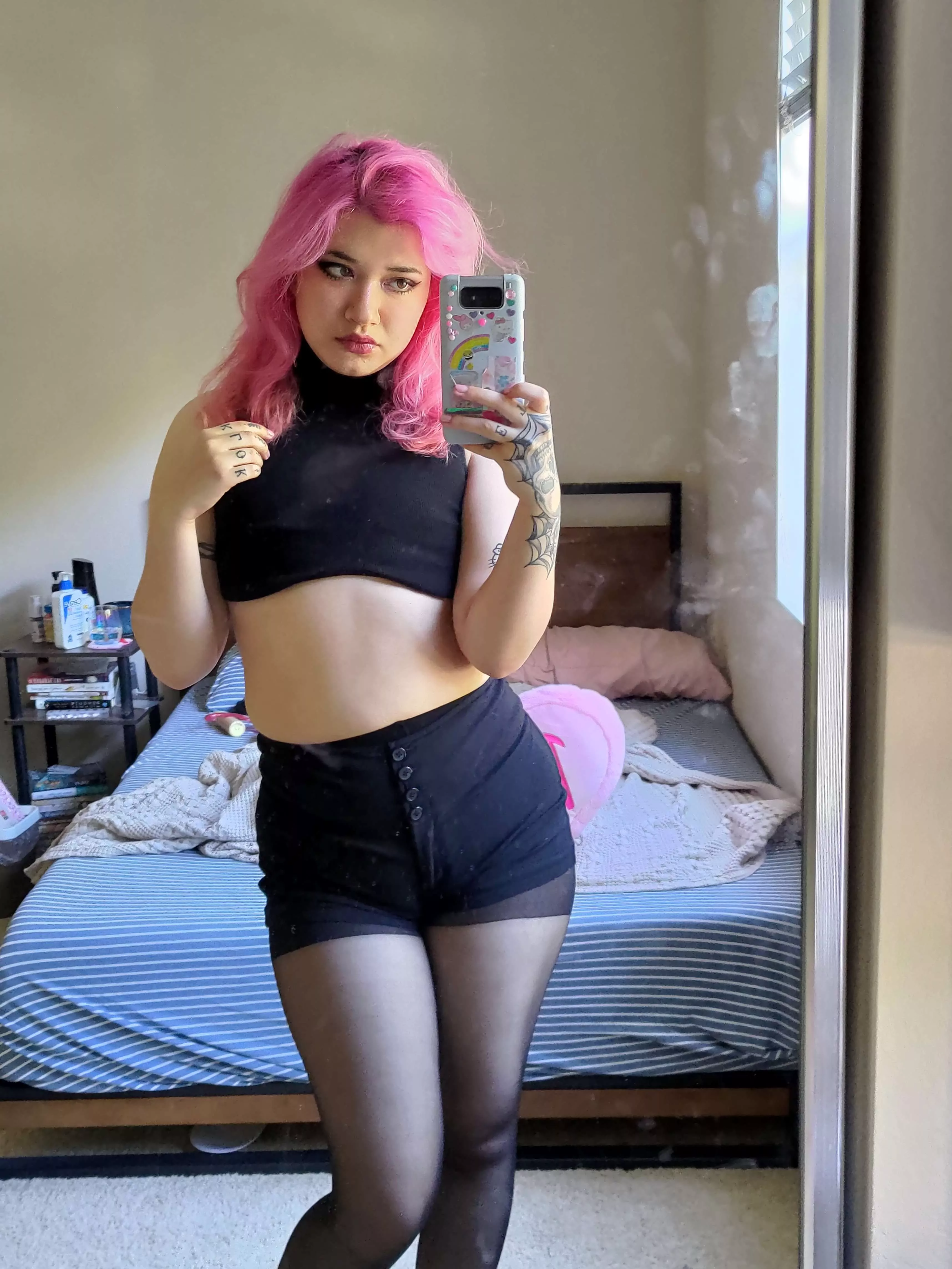 How do I look? posted by RainbowValentine