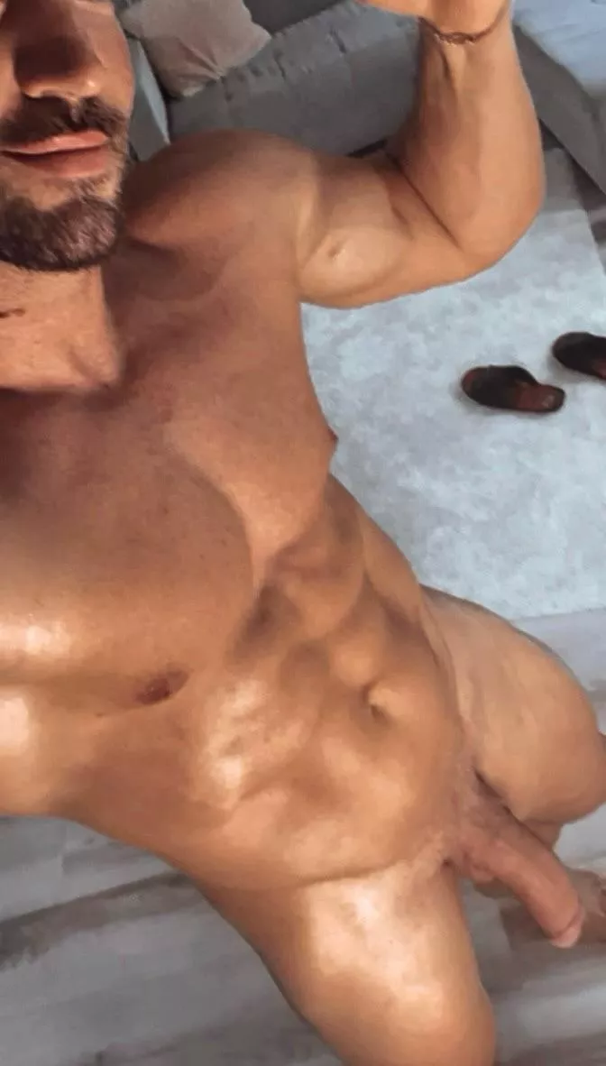 I’ll send a surprise to the first 40 to react and comment ‘me’ posted by KIERAN012345