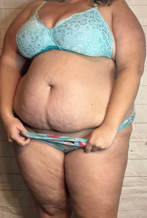 Loving how plump I've gotten! ❤ by abigailgray256