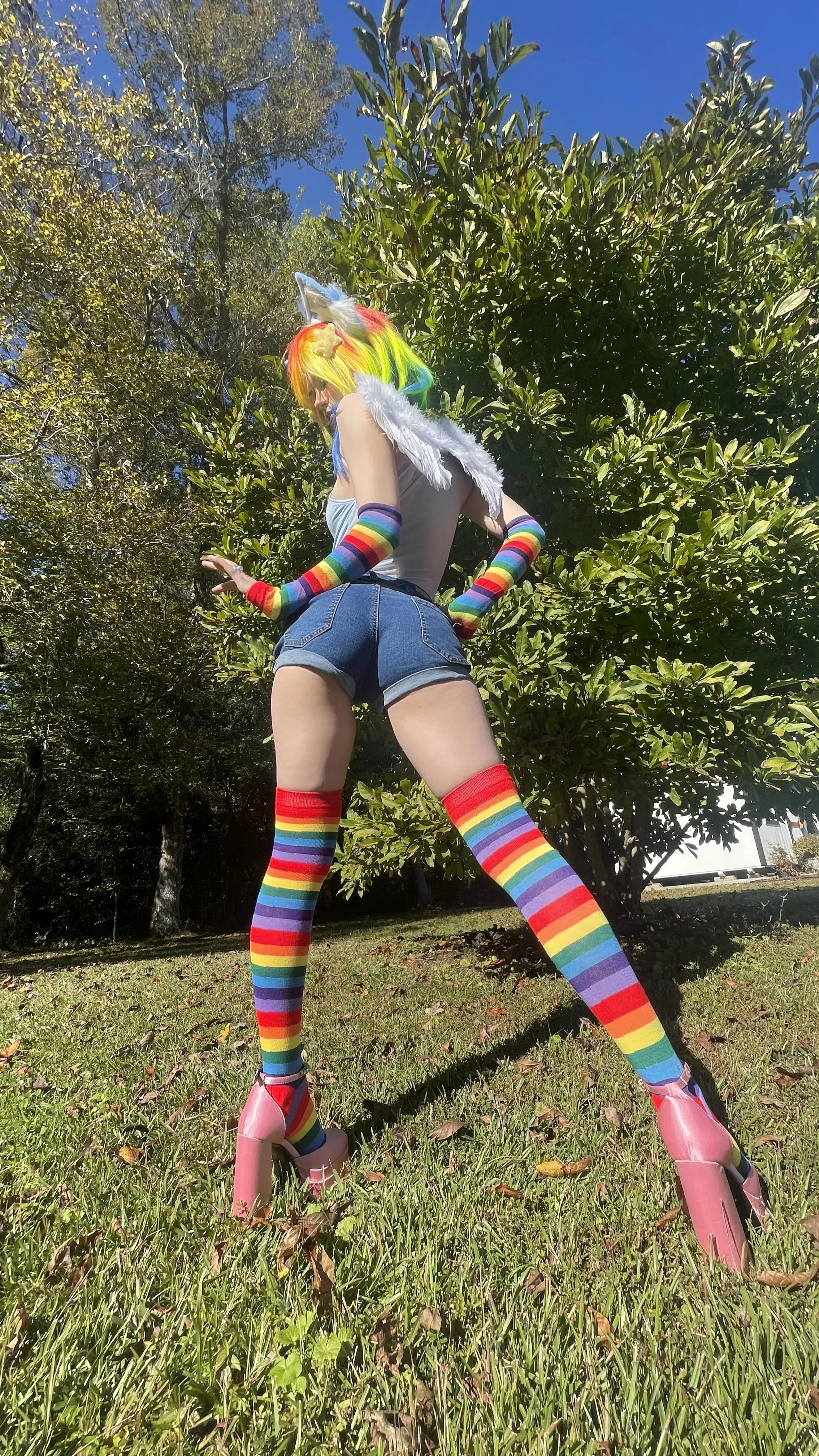 Rainbow Dash (My Little Pony) by Cinnamarollslut posted by Cinnamarollslut