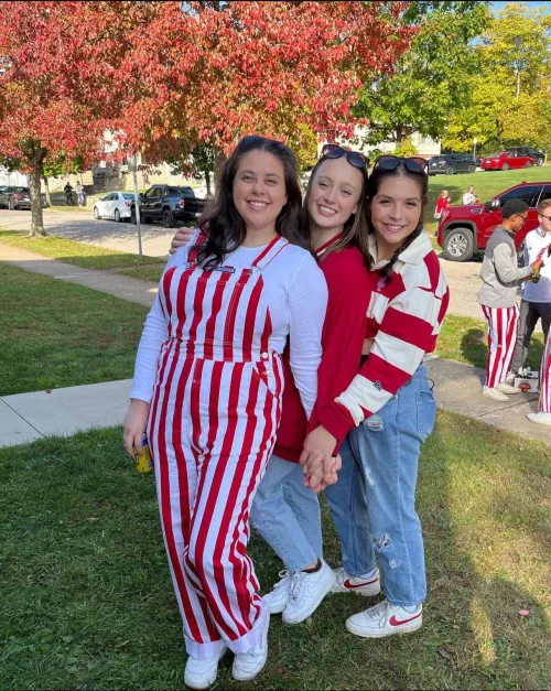 Red and white by BingB0ngBoi