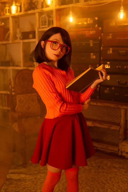(Tanuki_tyan) Velma Dinkley [Scooby-Doo] by tanuki_tyan