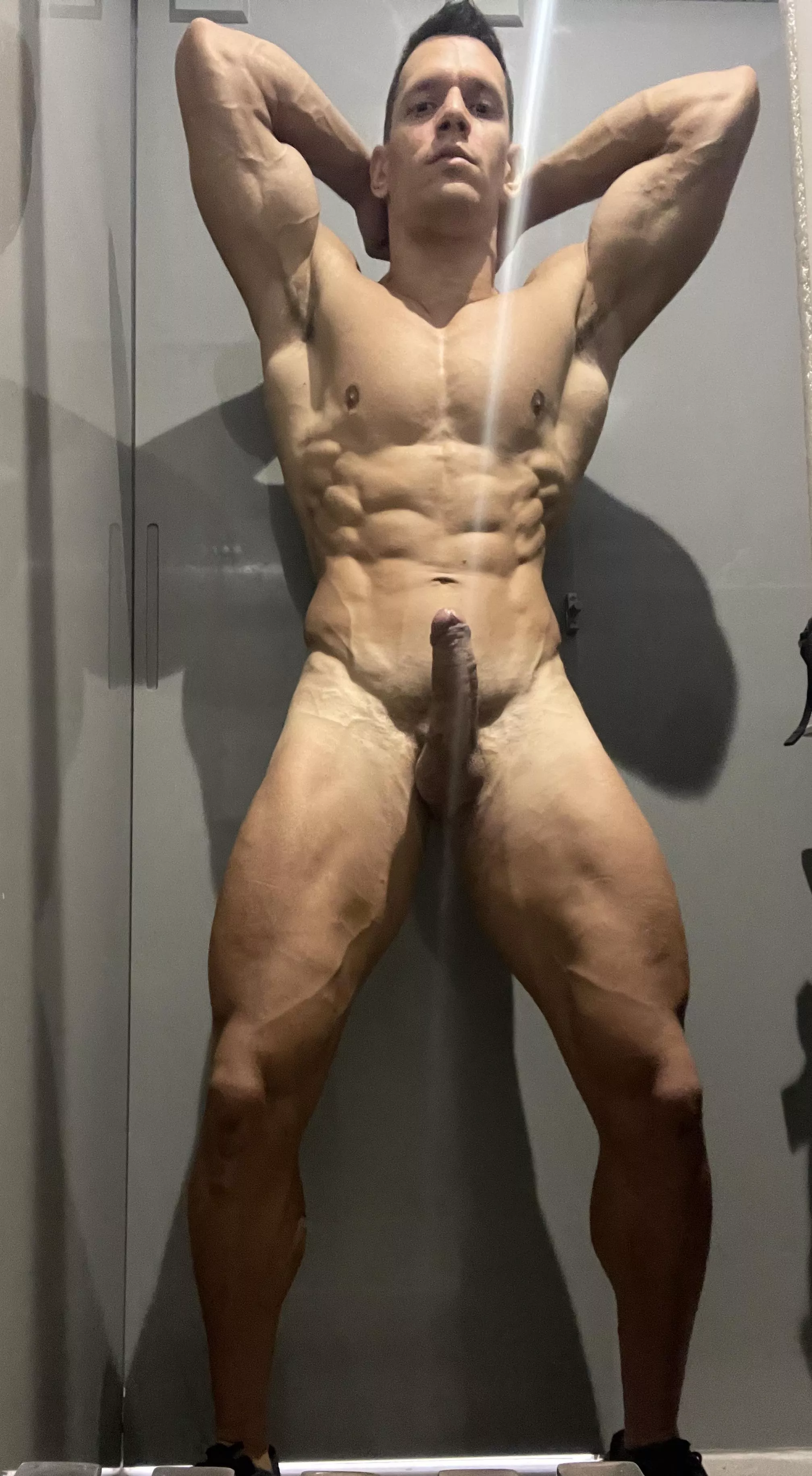 Wanna smell my pits after workout?😜 posted by Specialist_Chair_225