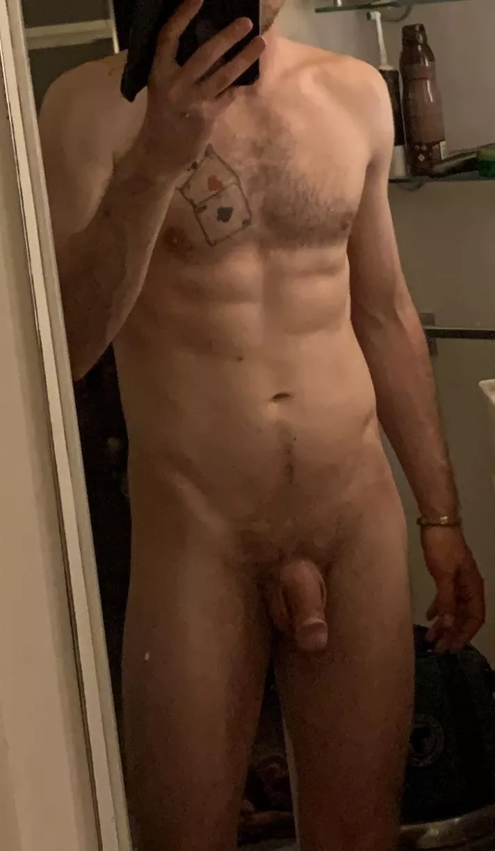 Who wants to worship my body and pay for the privilege 😏🤑 posted by Expensive_Ad6110