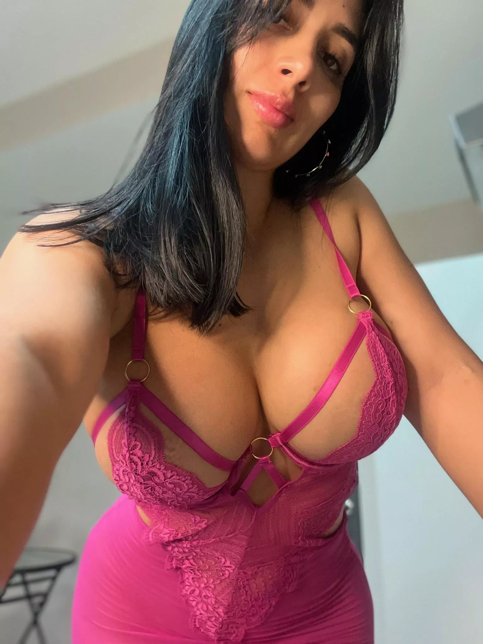 wifey material or fucktoy? posted by CutieNadia01