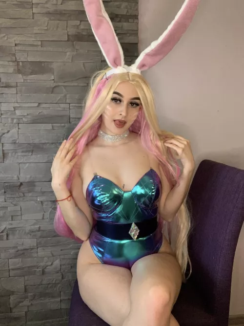 Ahri by (FixMedium2) by FixMedium2