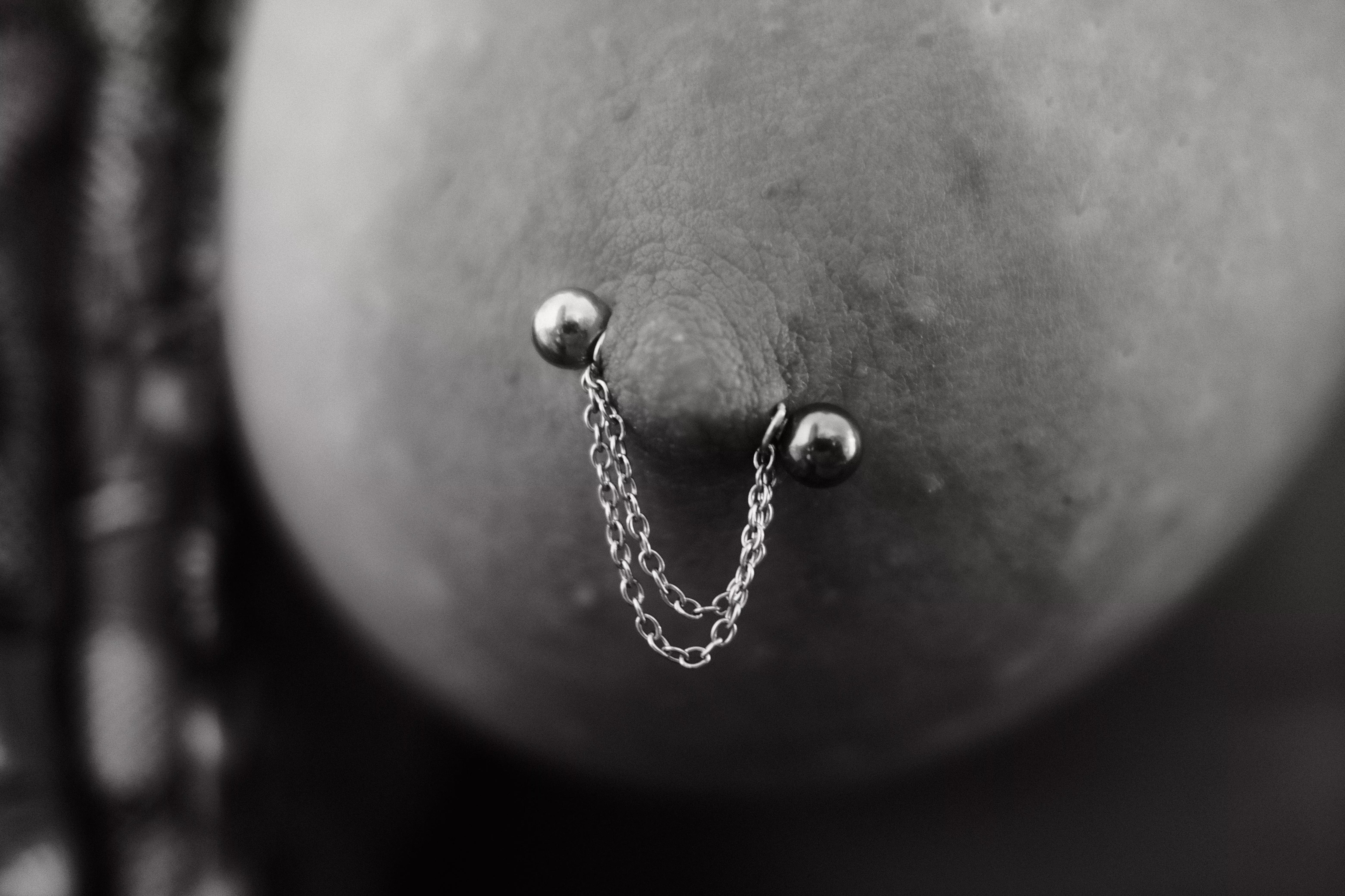 Chained ⛓️🖤 [OC] posted by Hanna_and_Chris