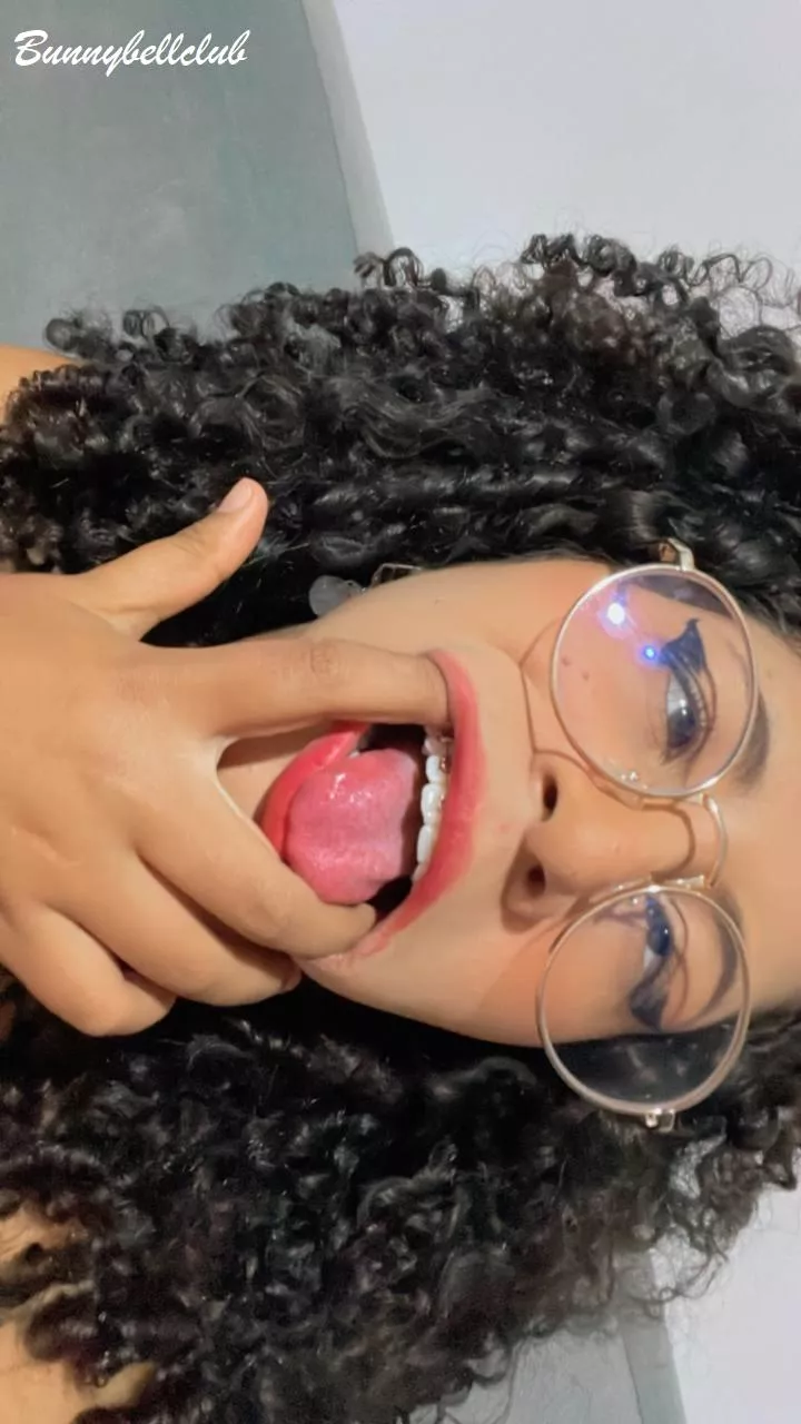 Cum on my pretty face posted by bunnybellclub